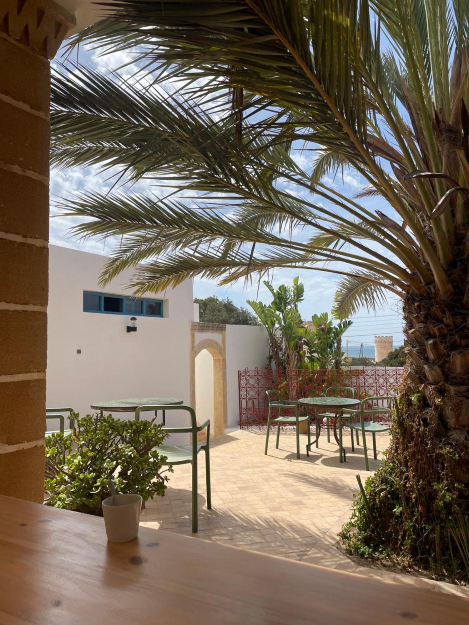 Hotel Villa Soleil Сиди Кауки Екстериор снимка