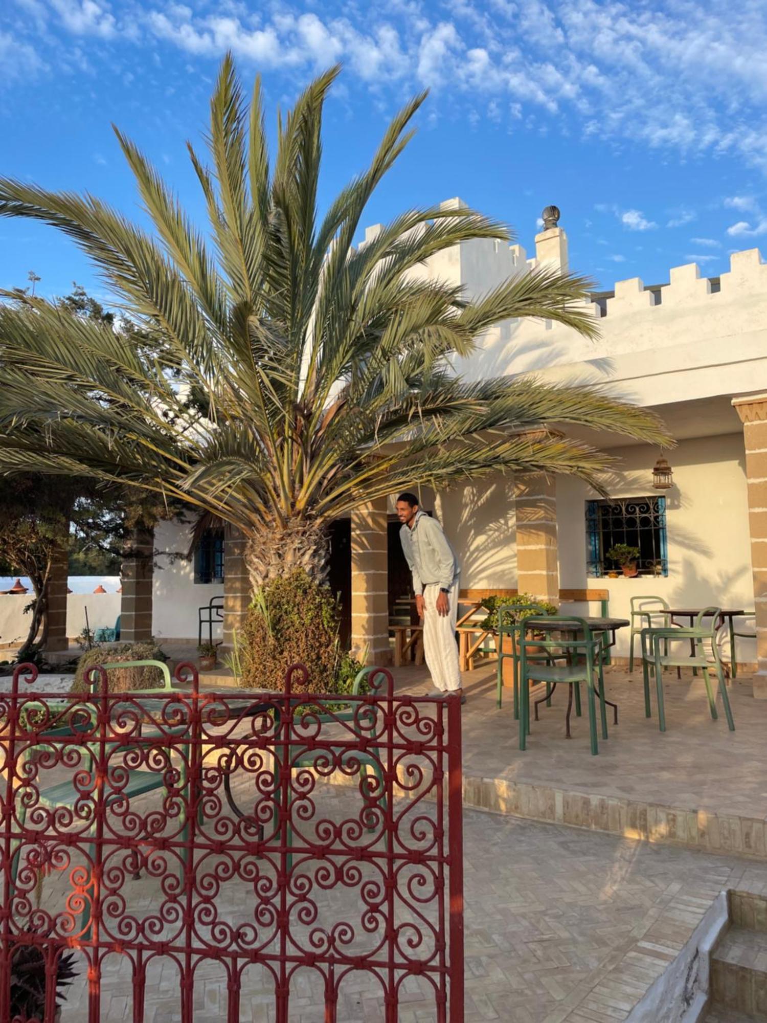 Hotel Villa Soleil Сиди Кауки Екстериор снимка